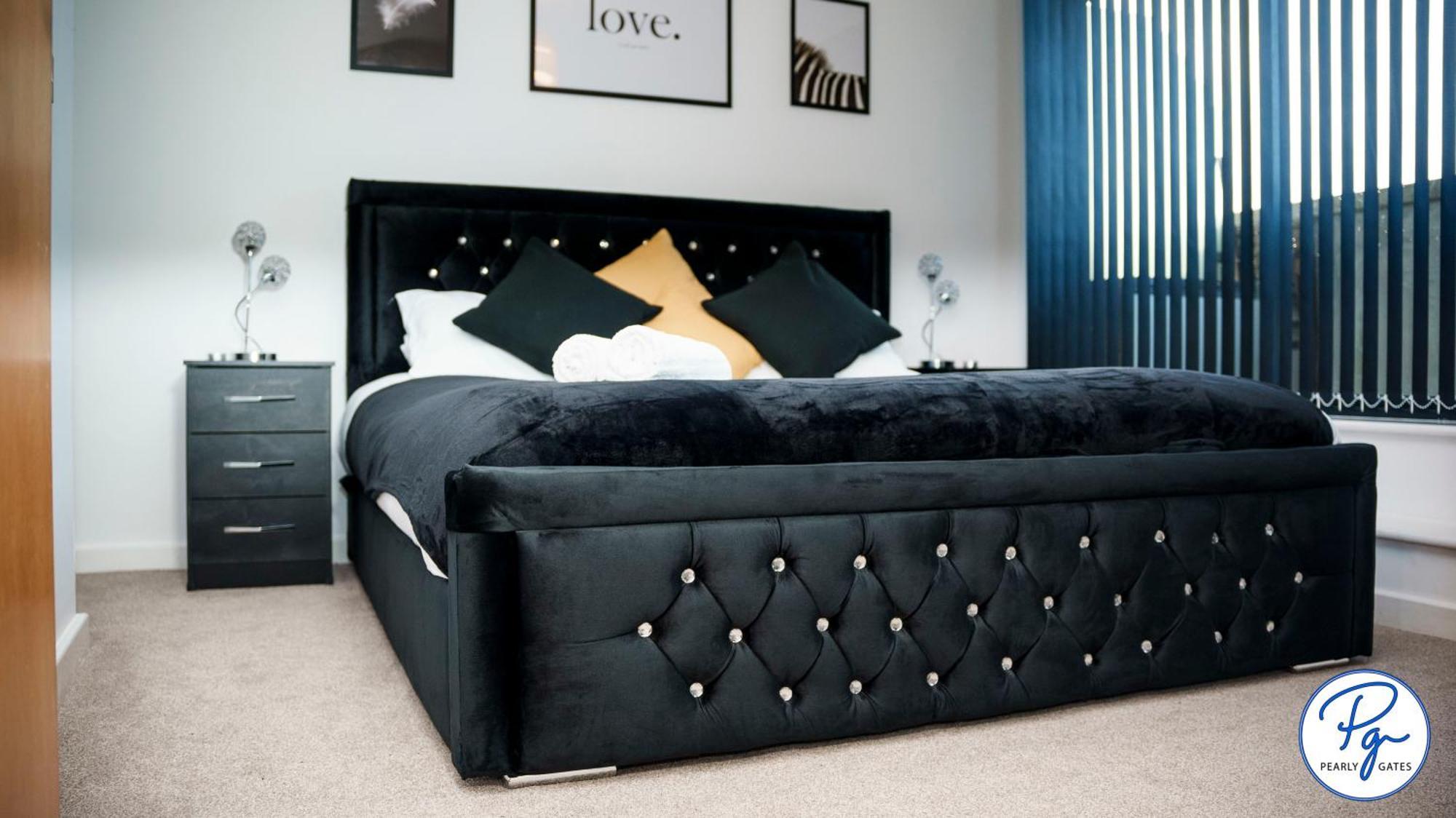 Penthouse - Amazing City Skyline Views - Balcony - Free Extra 2 Hours - Free Parking - Utilita Arena - Bullring Shopping - New St Station- Super King Size Bed Birmingham Dış mekan fotoğraf
